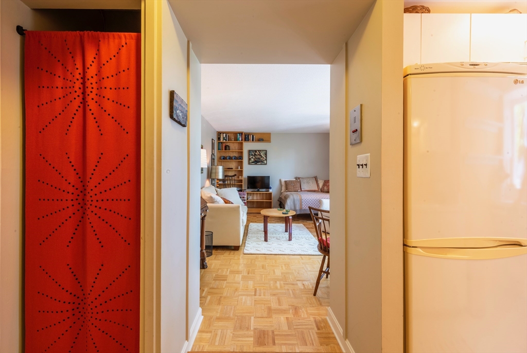 12 Inman St # 33
