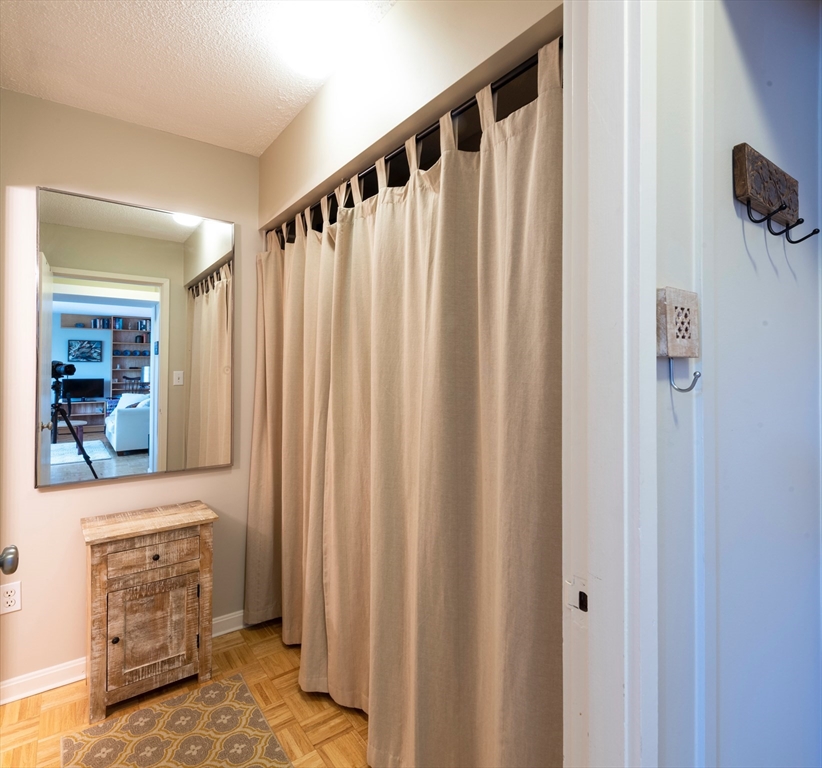 12 Inman St # 33