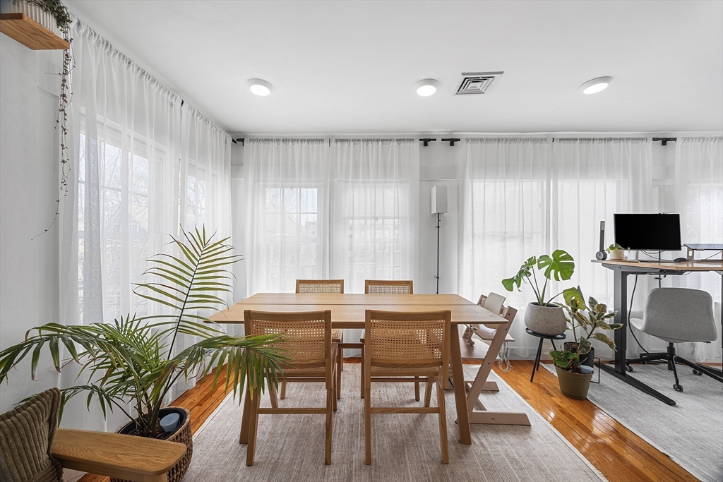 19 Conwell St # 2