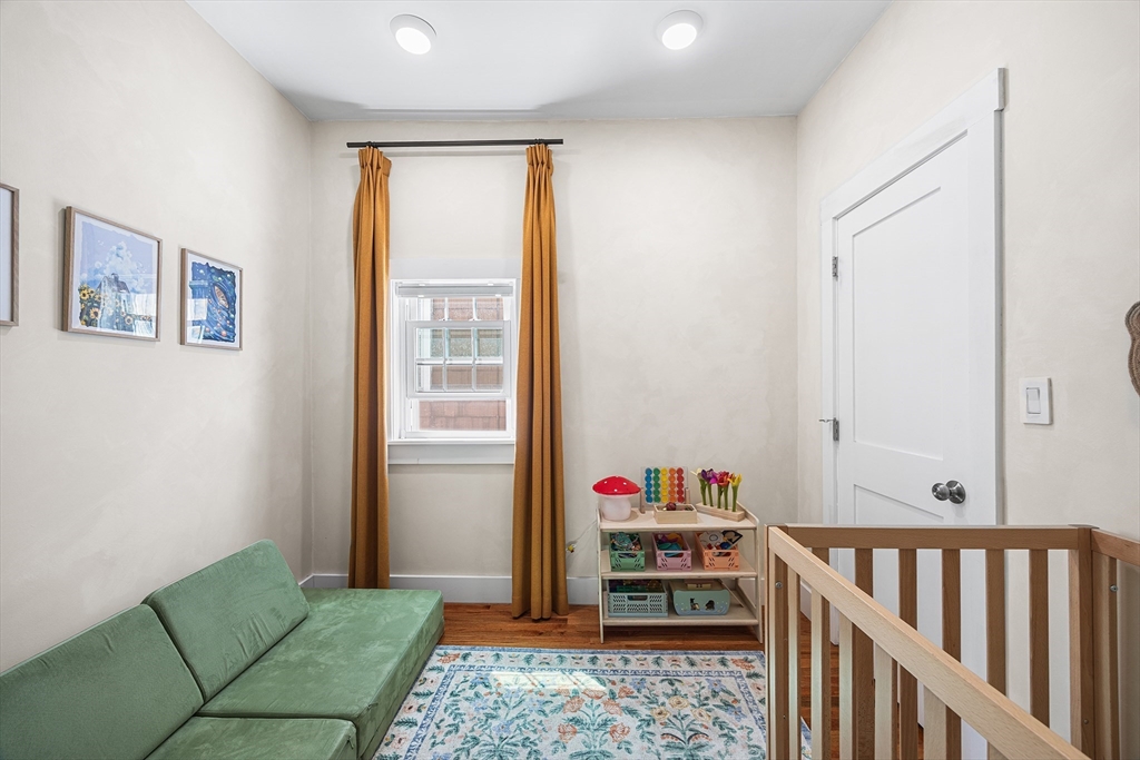19 Conwell St # 2