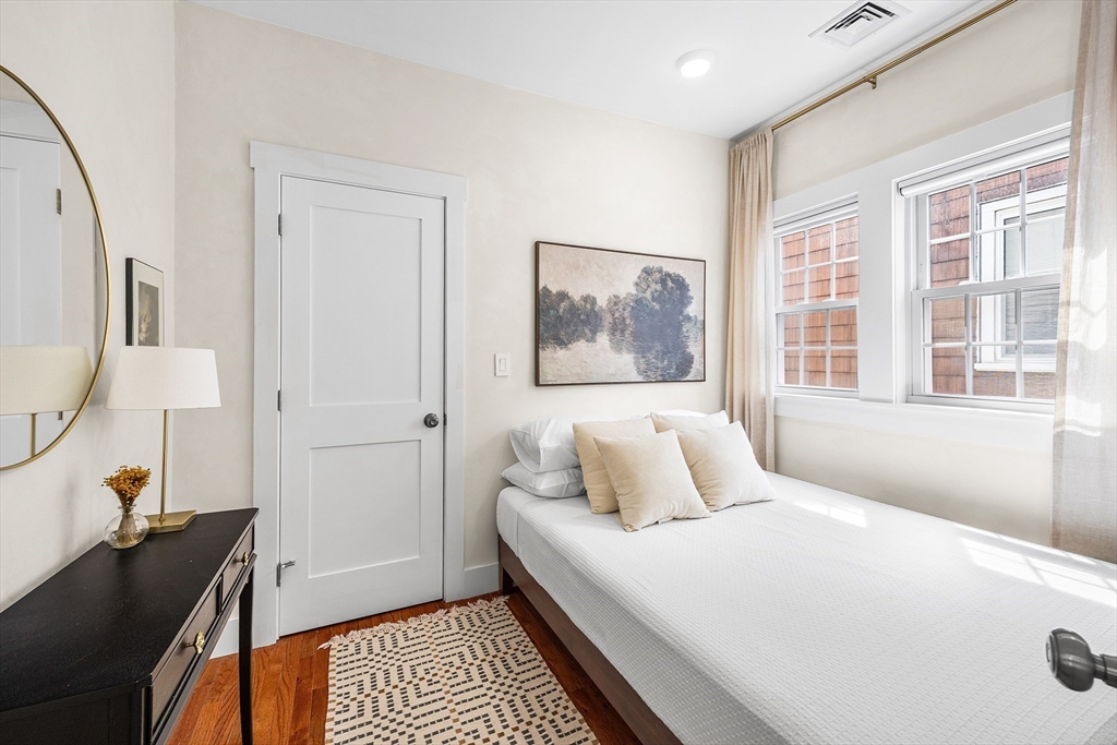 19 Conwell St # 2