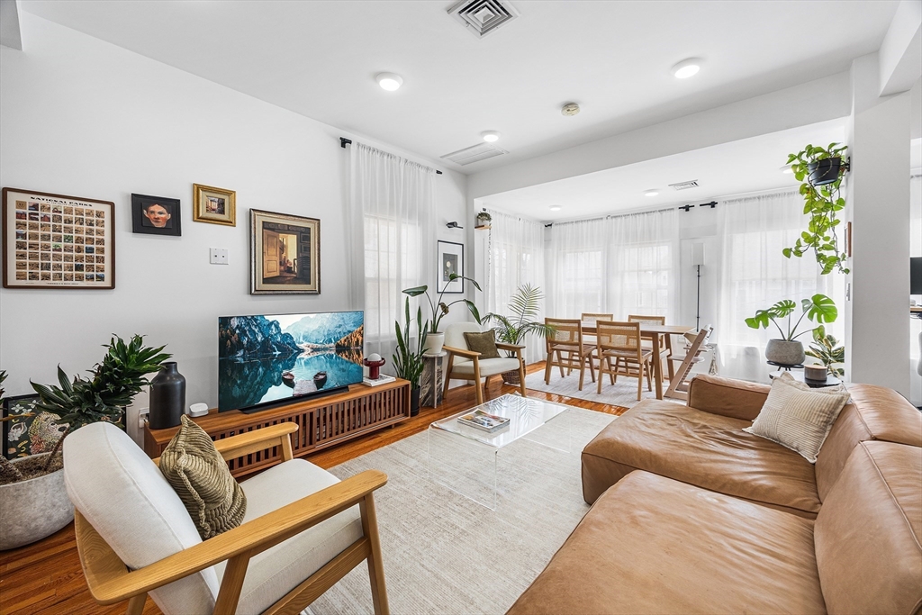 19 Conwell St # 2