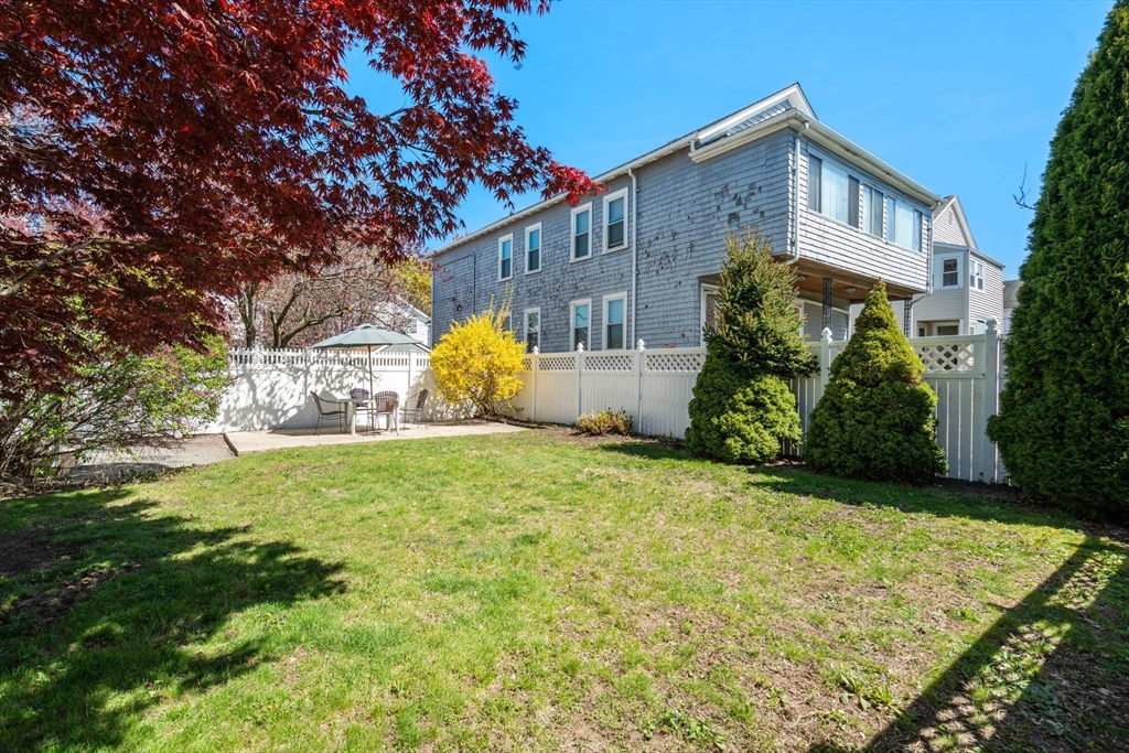 47 Alexander Ave