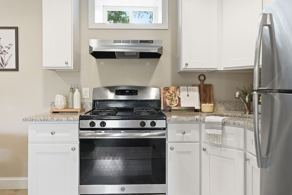 25 Sawyer St # 1