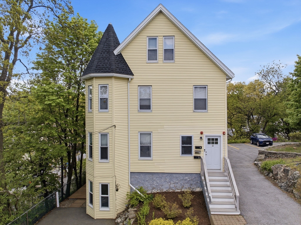 25 Sawyer St # 1