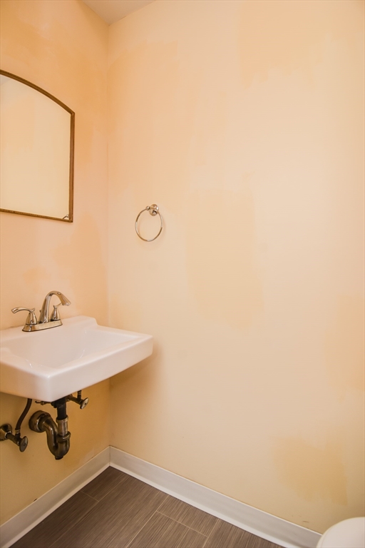 14 Kenneson Rd # A Unit: #A