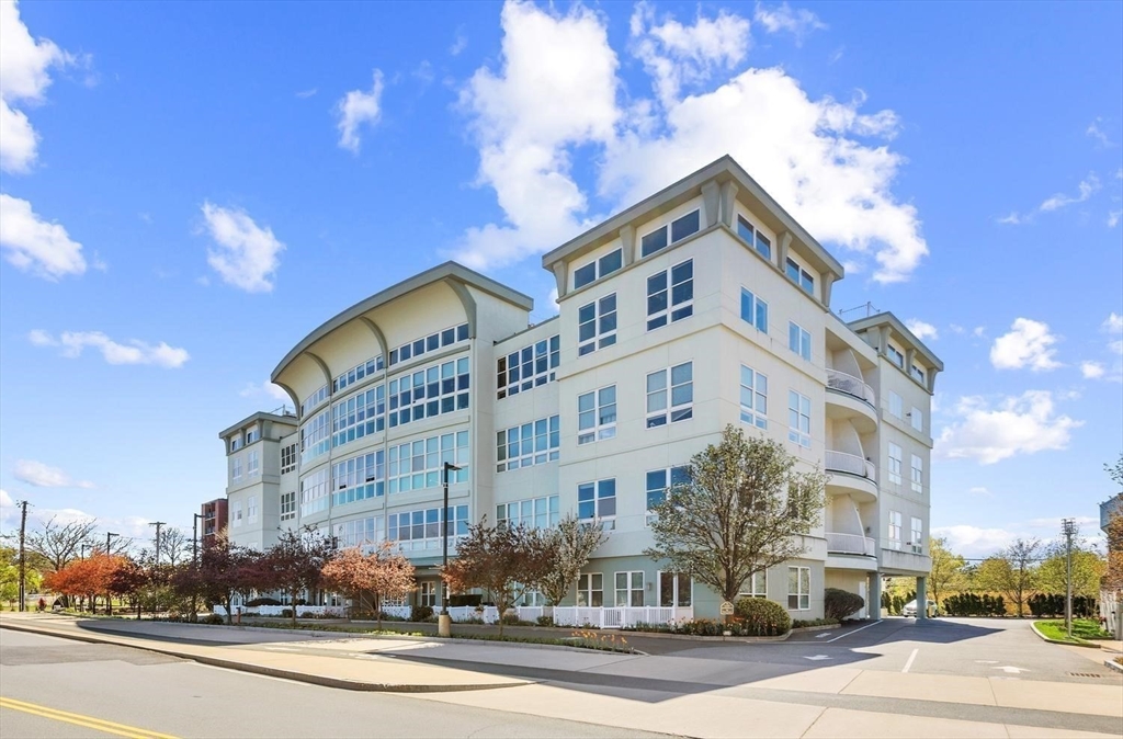 10 Ocean Ave. # 208