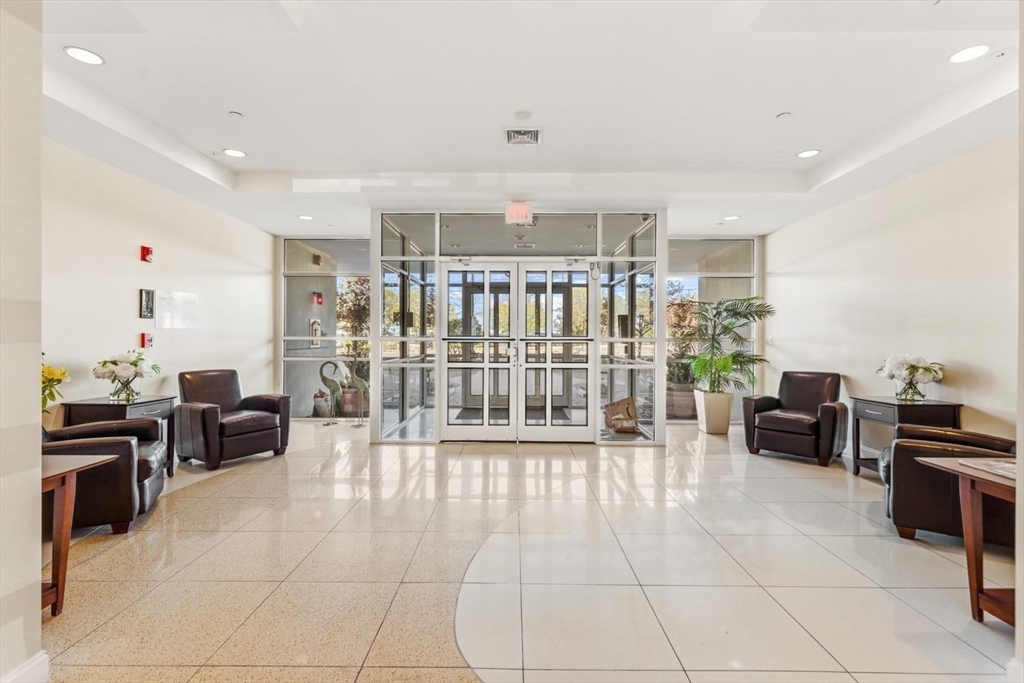 10 Ocean Ave. # 208