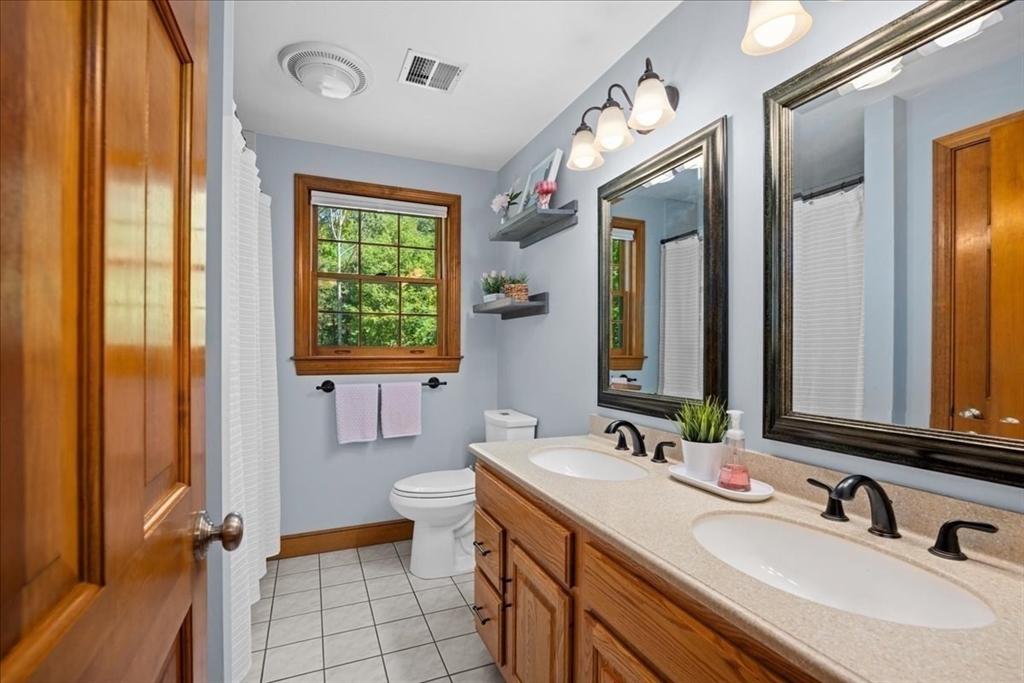 6 Teresa Cir