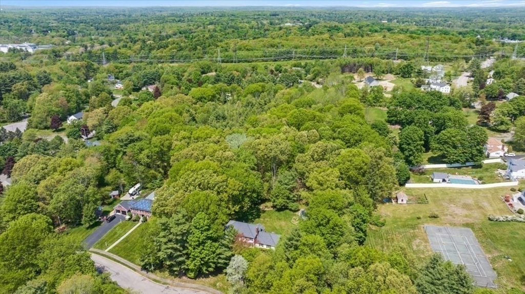 6 Teresa Cir