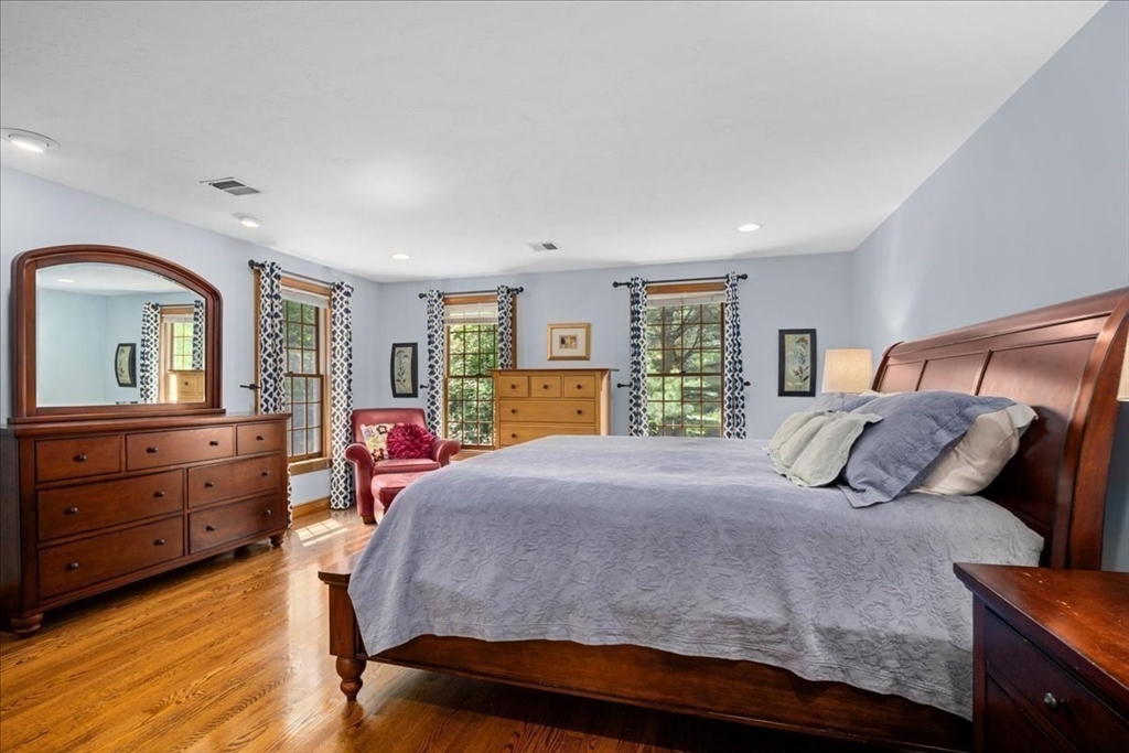6 Teresa Cir