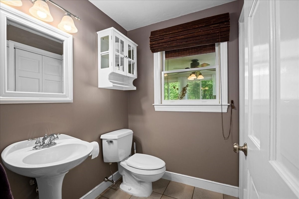 6 Teresa Cir