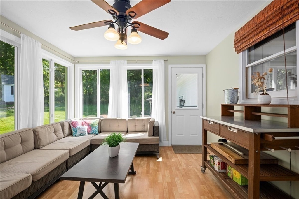 6 Teresa Cir