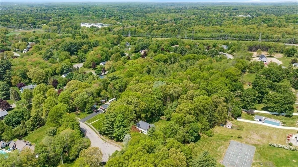 6 Teresa Cir