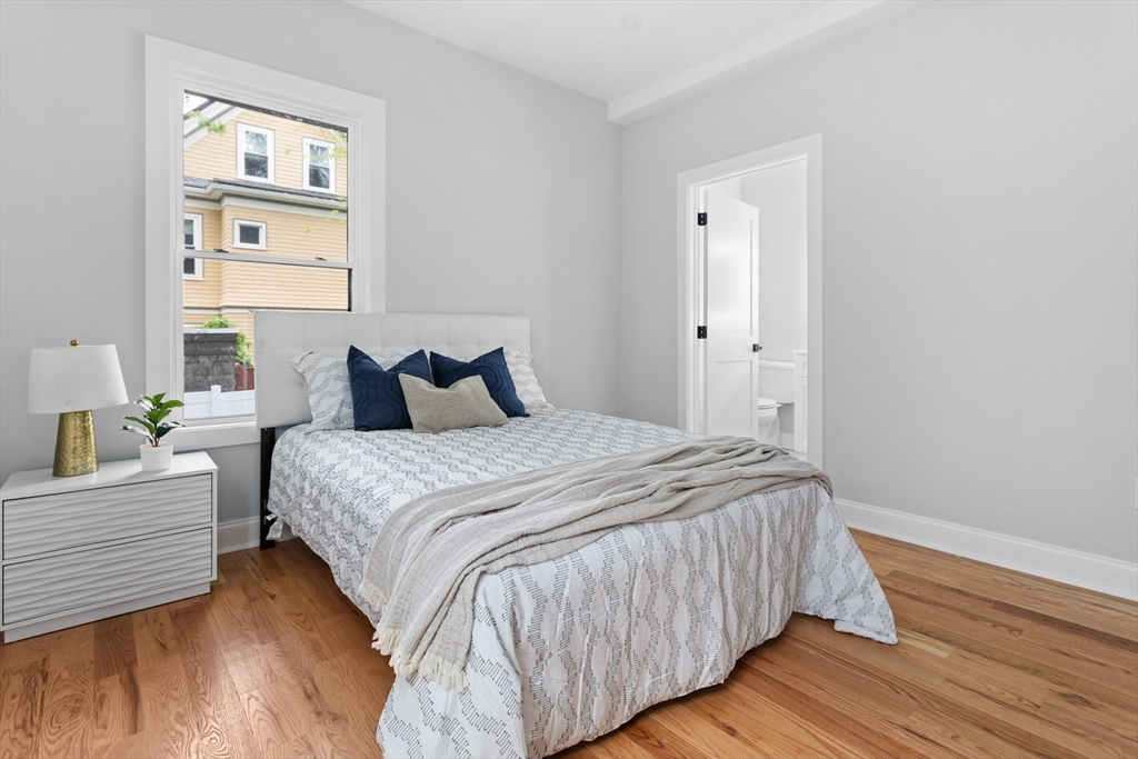 36 Burnside Ave # 1