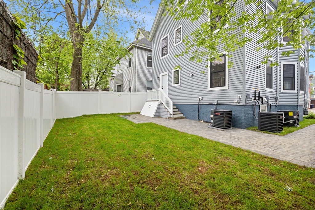 36 Burnside Ave # 1