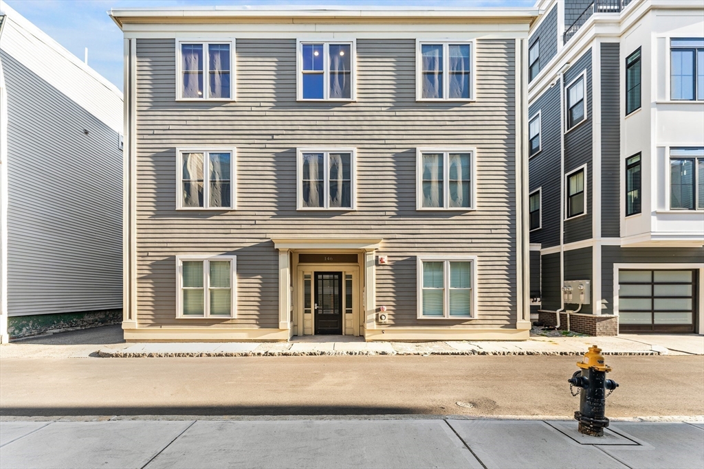 146 Athens St # 3