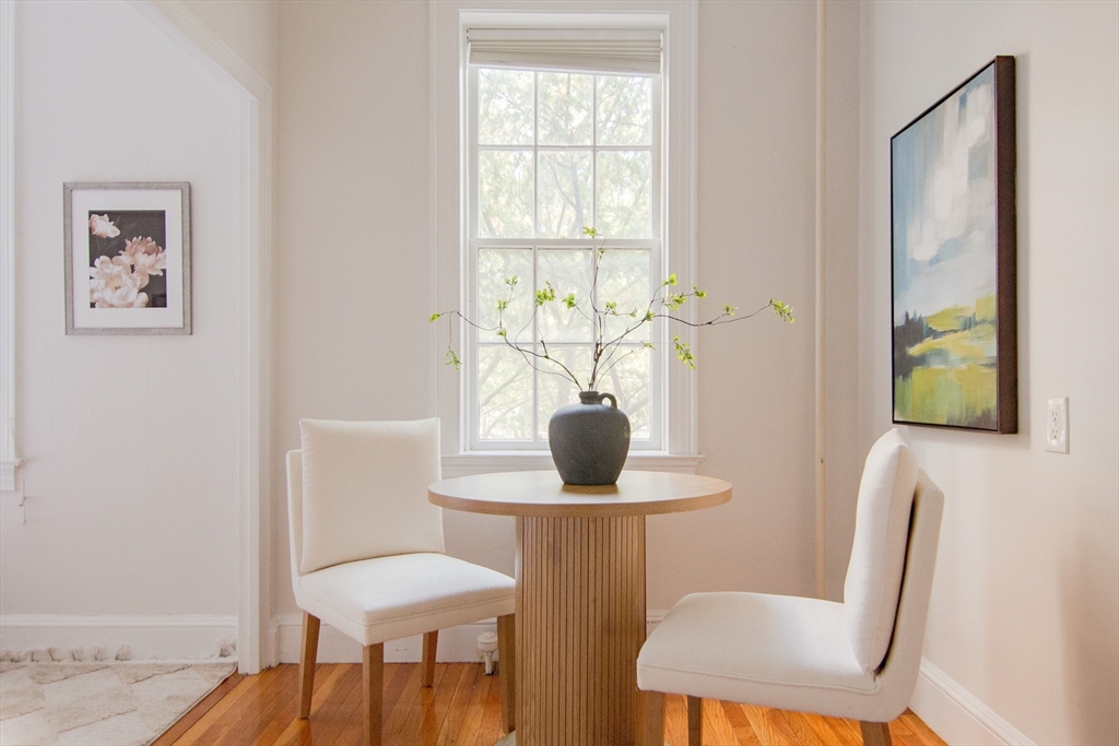 16 Chauncy St # 10