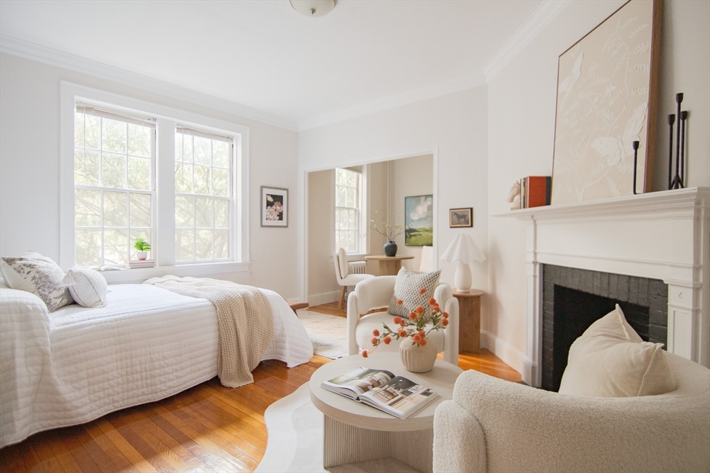 16 Chauncy St # 10