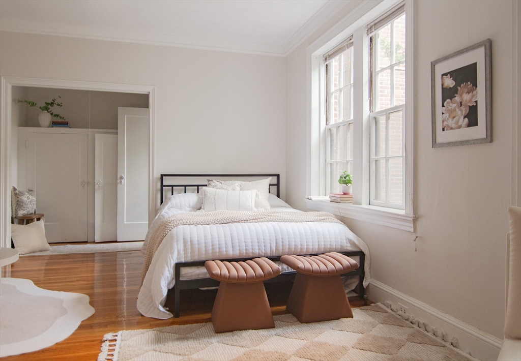 16 Chauncy St # 10