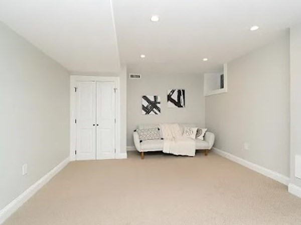 82 Powder House Blvd # 82