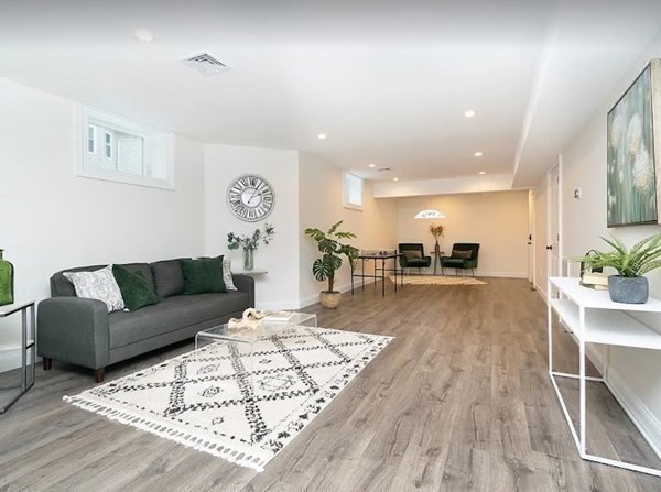 82 Powder House Blvd # 82