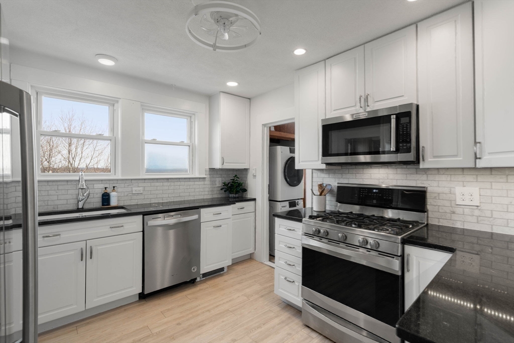 27 Union St # 3