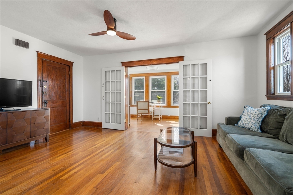 27 Union St # 3