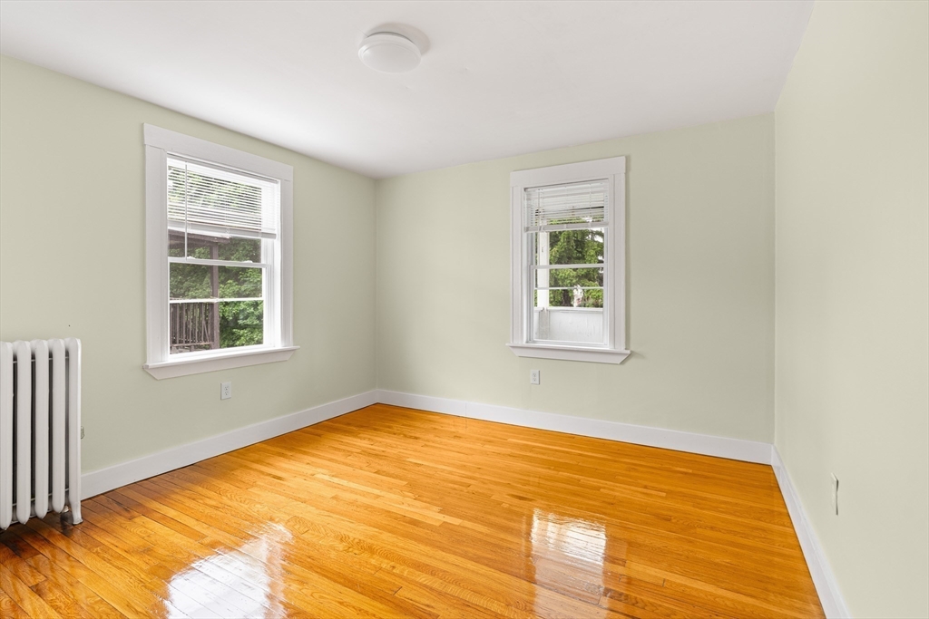 43 Wentworth St # 3