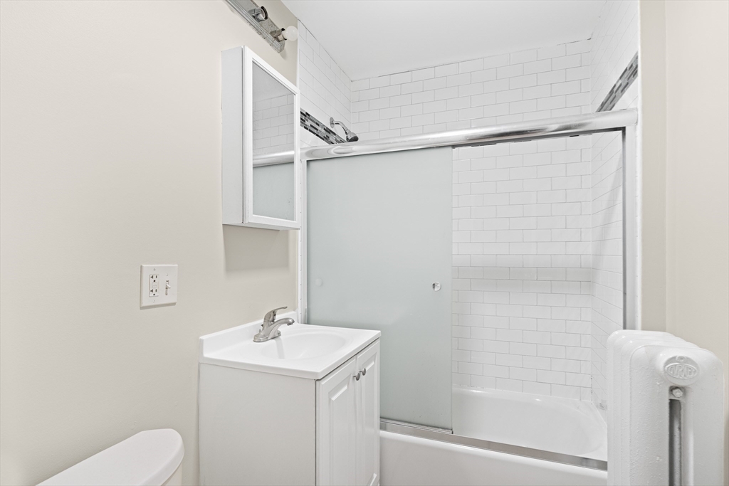 43 Wentworth St # 3