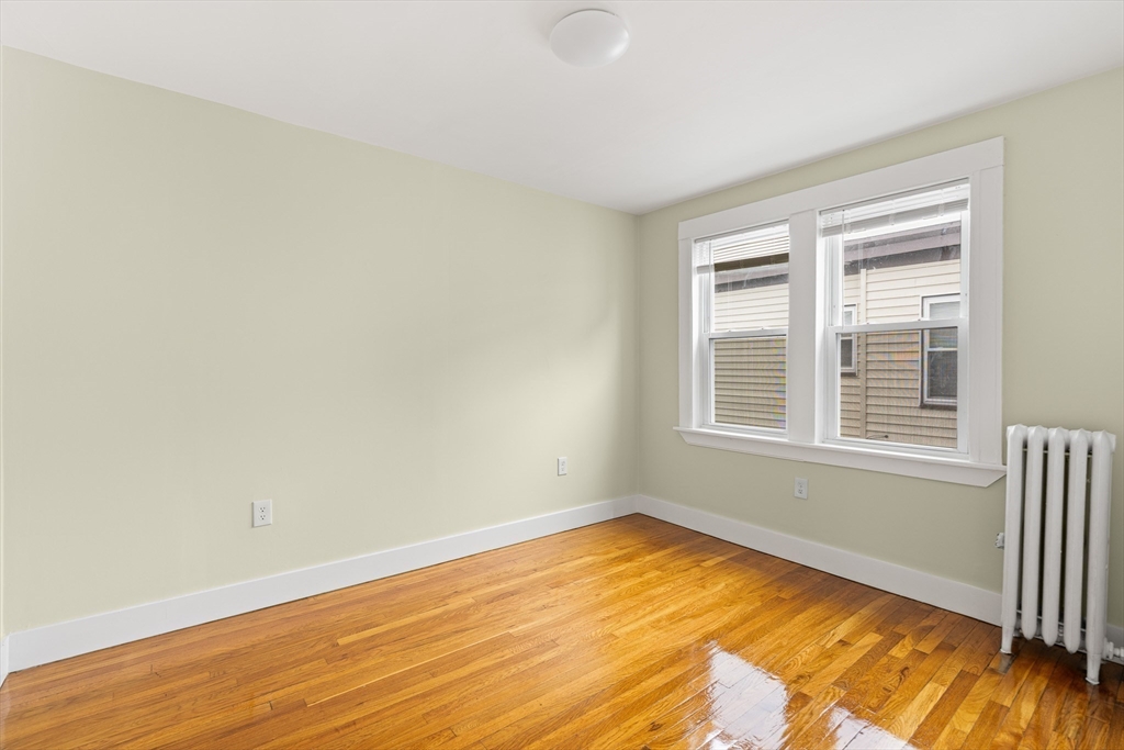 43 Wentworth St # 3