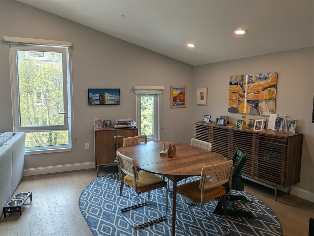 368 Pleasant # 303