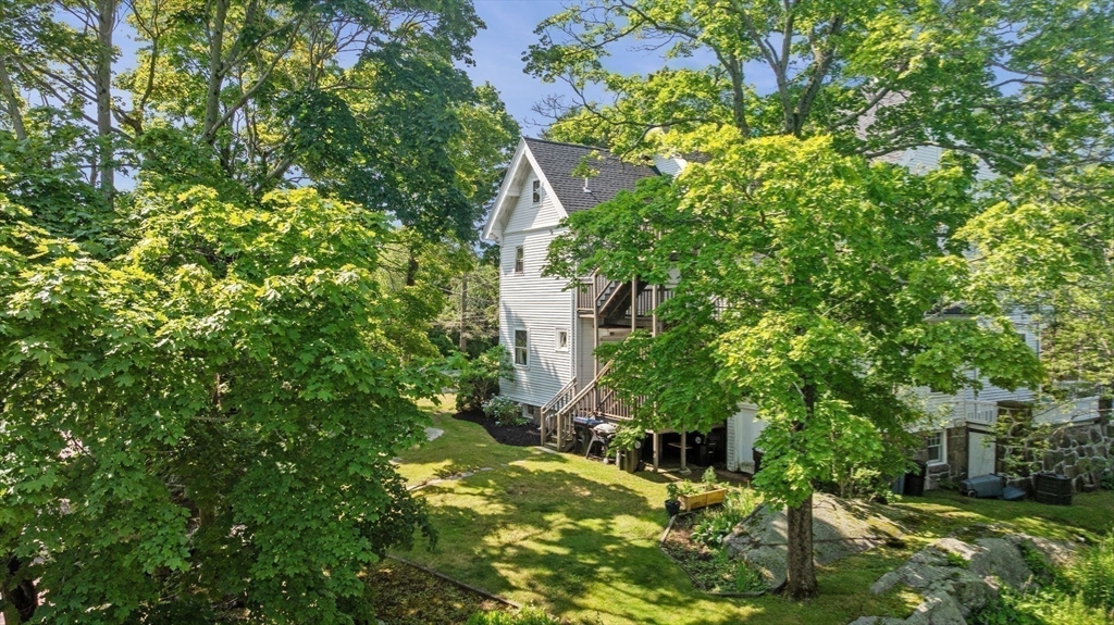 28 Columbus Ave # 4
