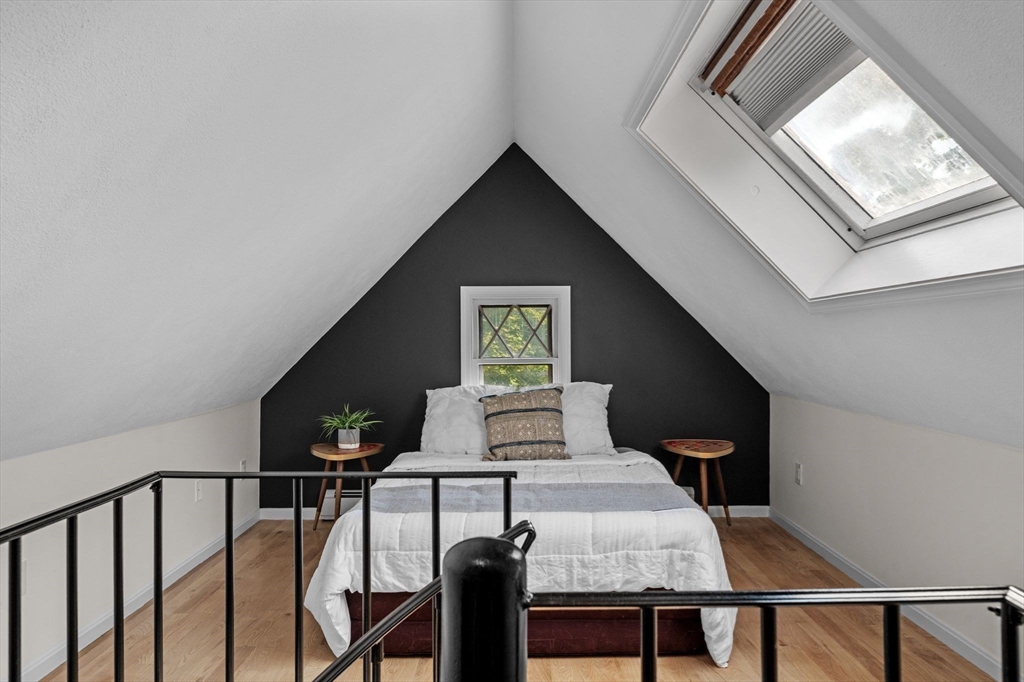 28 Columbus Ave # 4