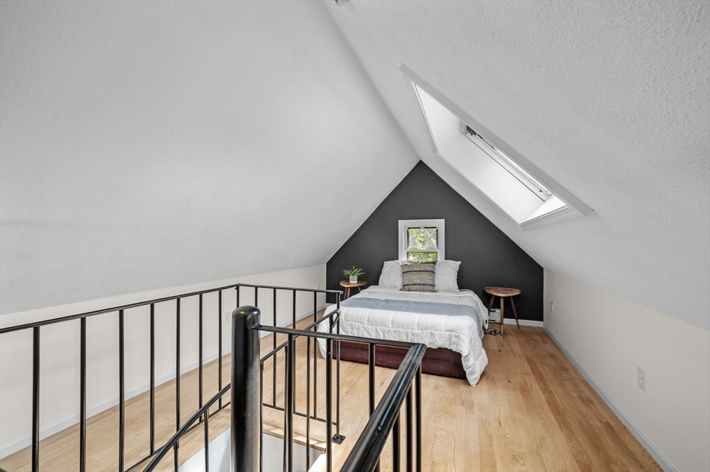 28 Columbus Ave # 4