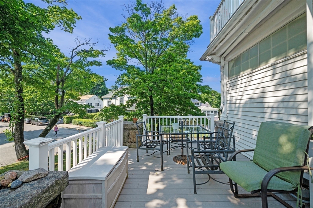 28 Columbus Ave # 4