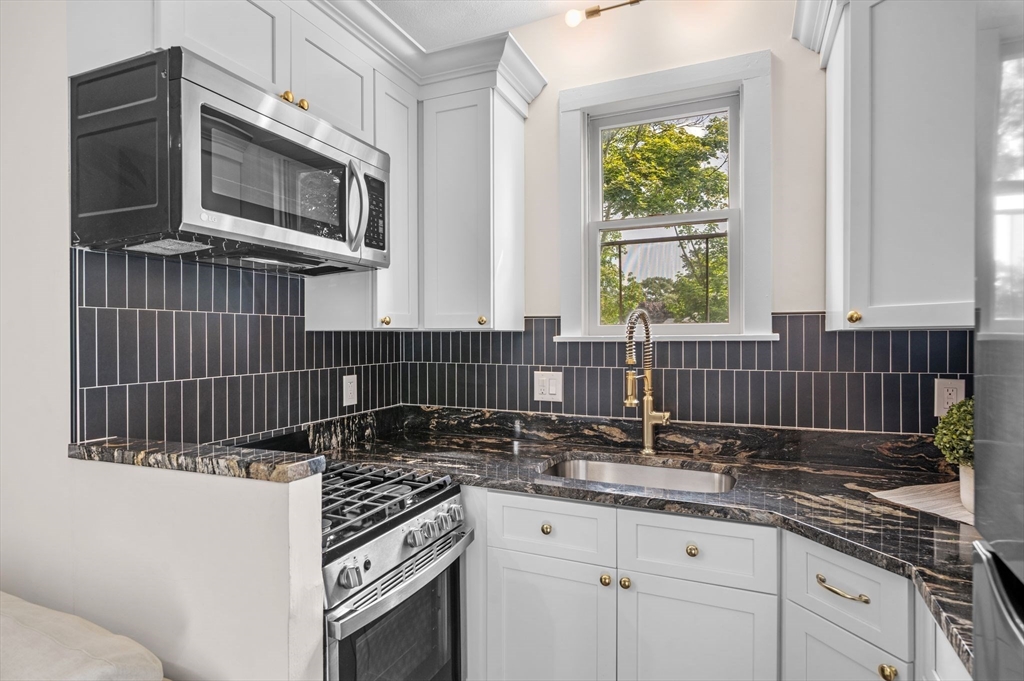 28 Columbus Ave # 4