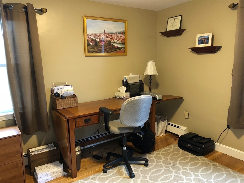 1044 Main St # 2