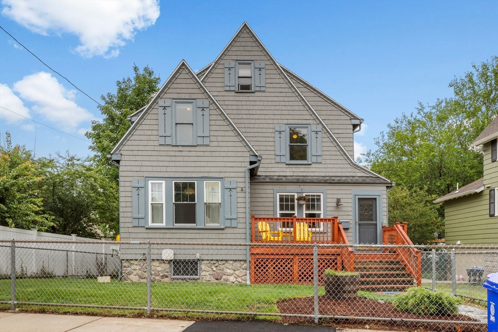 12 Baincroft Rd