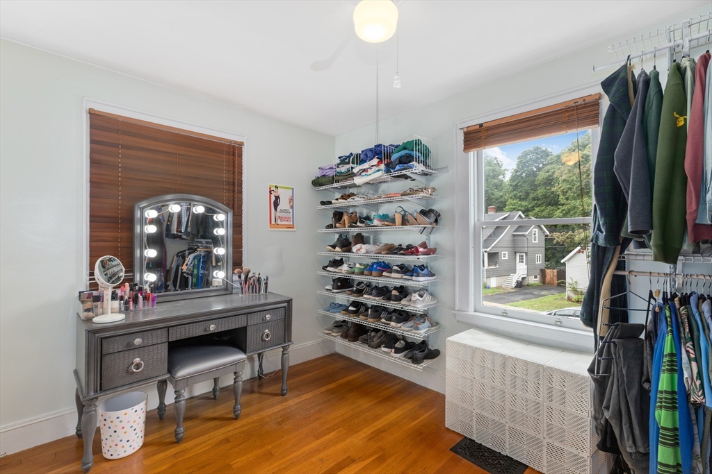 12 Baincroft Rd