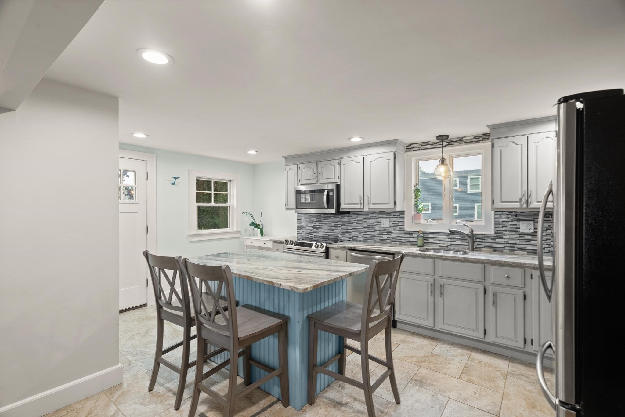 13 Rainbow Cir