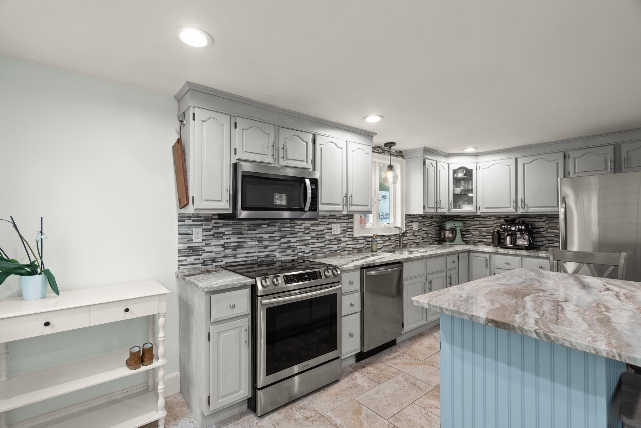 13 Rainbow Cir