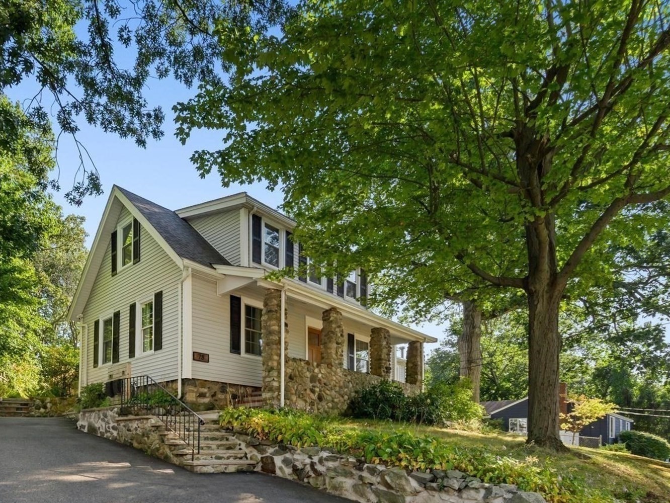 78 Forest St