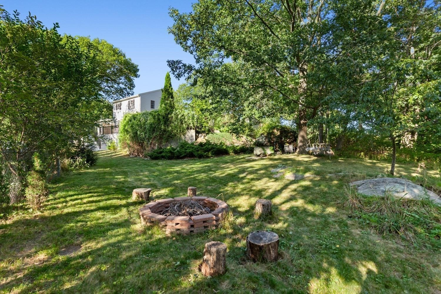 78 Forest St