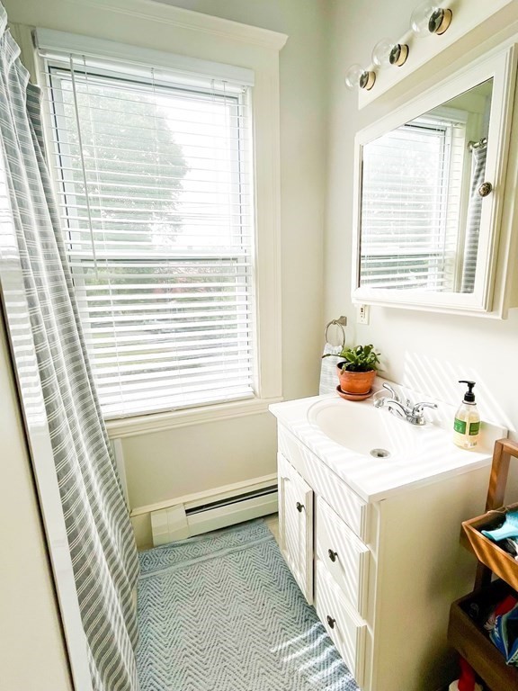 29 Topsfield Rd # 4