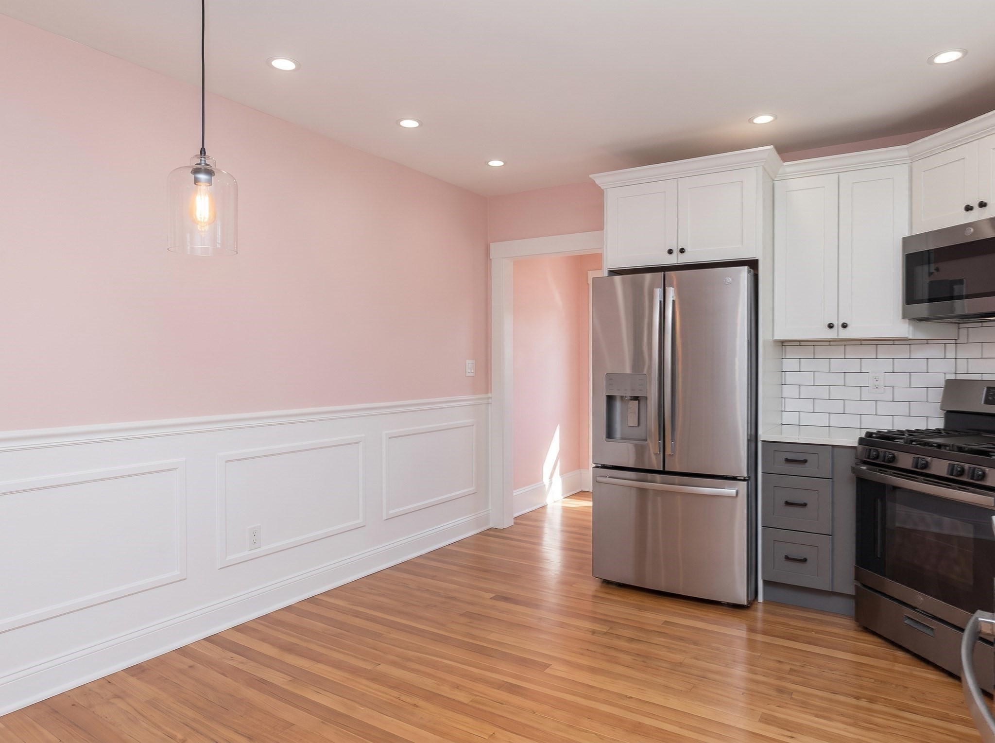 33 Vine St # 2