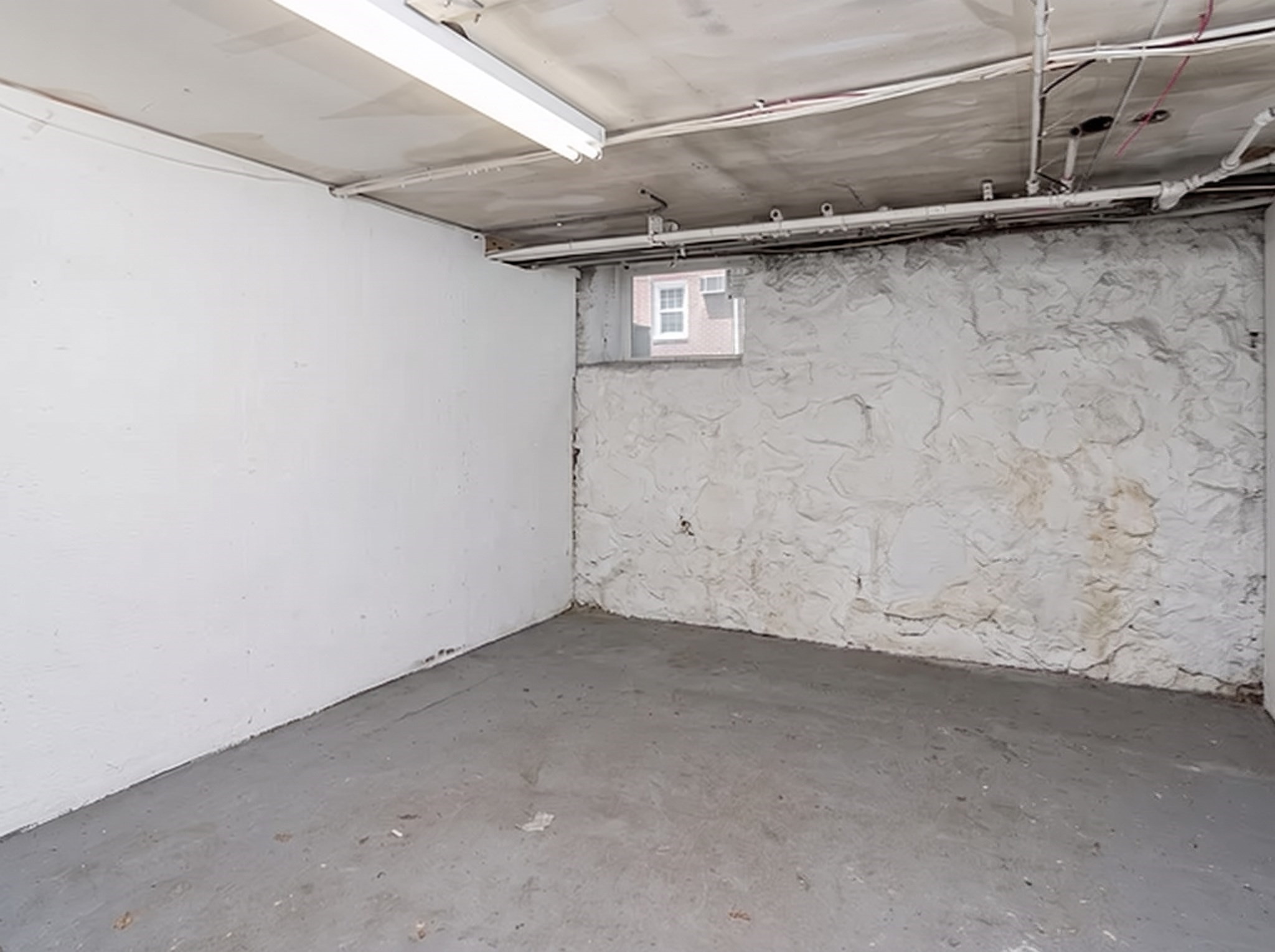 33 Vine St # 2