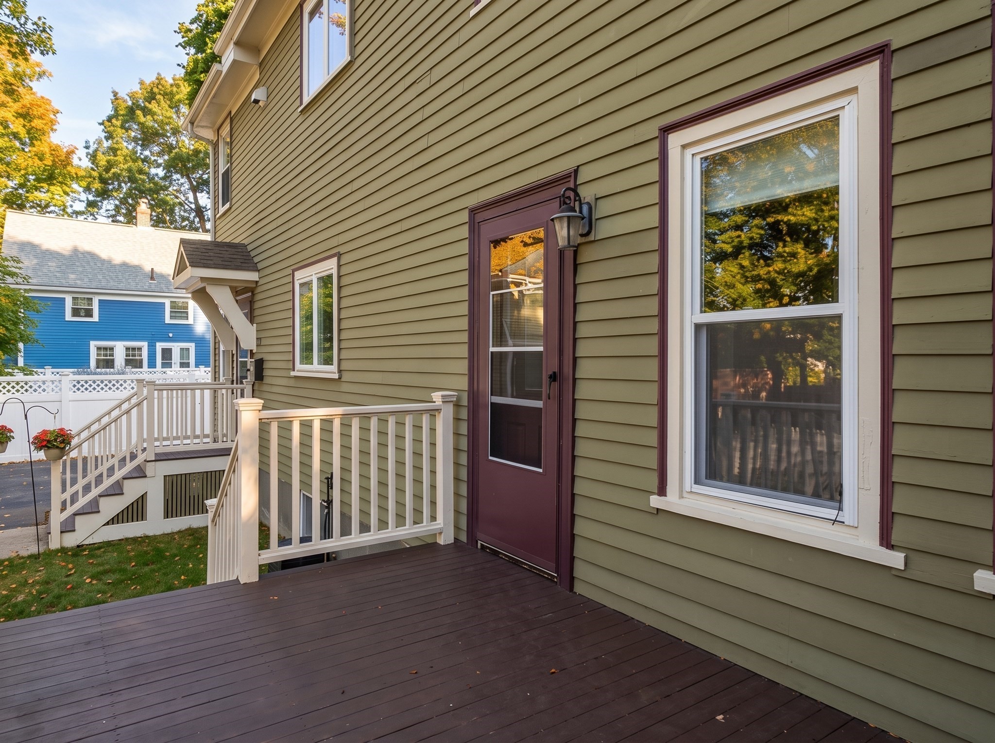 33 Vine St # 2