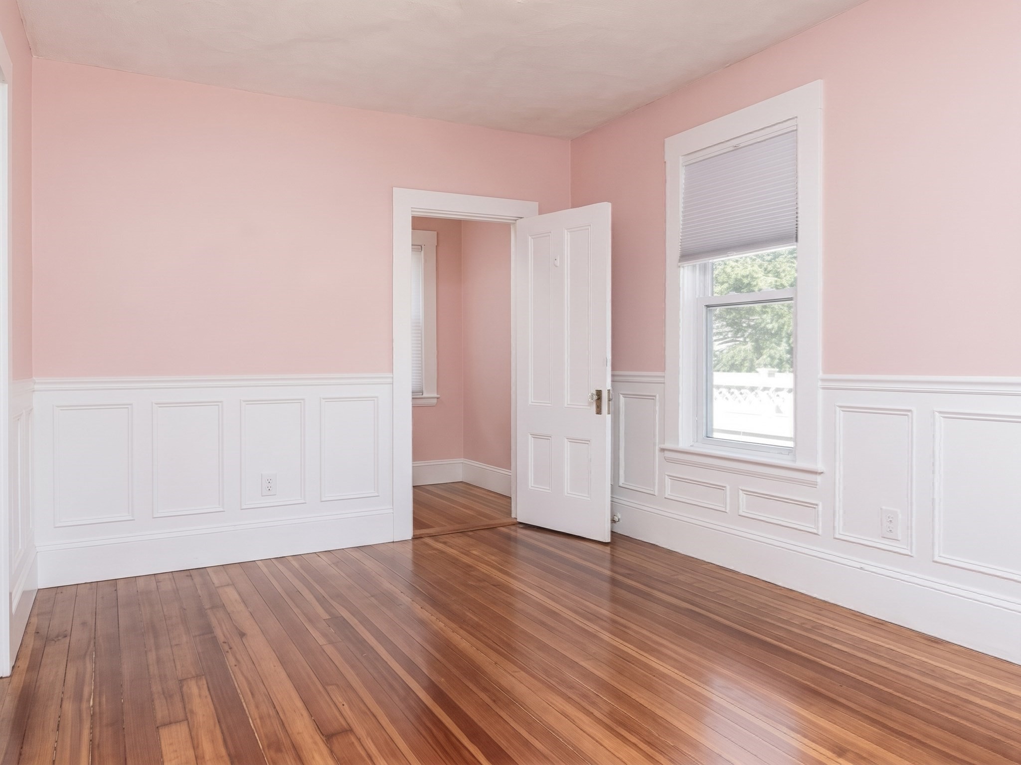 33 Vine St # 2