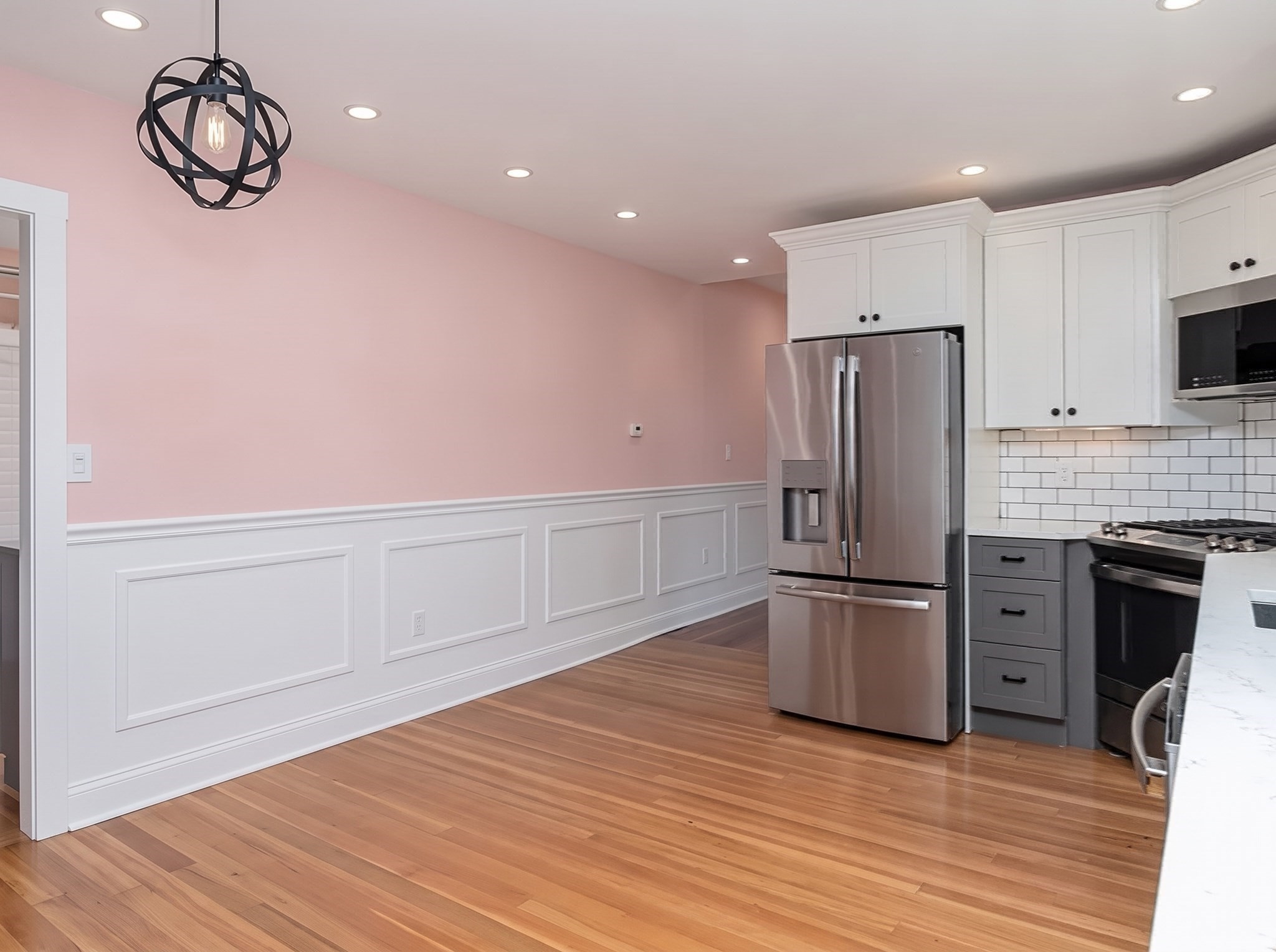 33 Vine St # 2